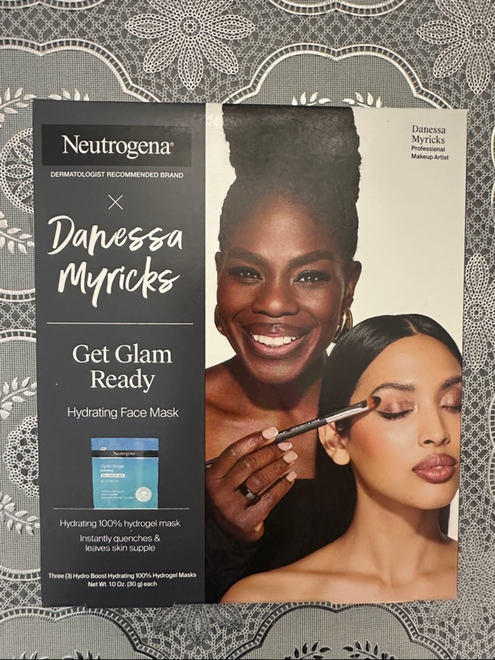 Neutrogena Danessa Myricks Get Glam Ready Hydrating Face Mask - Black & Blue